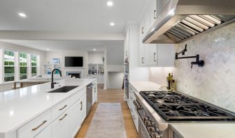9501 WILDOAK Dr, Bethesda, MD 20814