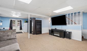 8032 NE 27th Ave, Altoona, IA 50009