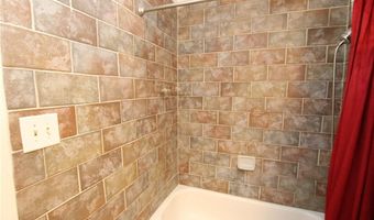 819 James St, Apex, NC 27502