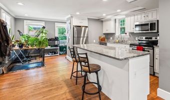 82 Main St, Blackstone, MA 01504