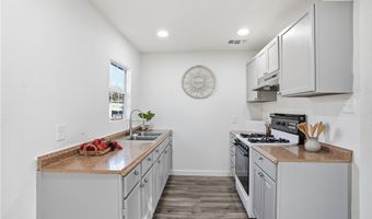 109 Dewey Ave, Alice, TX 78332