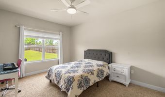 7004 Glen Eagle Dr, Biloxi, MS 39532