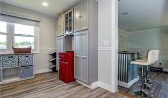 43 Deerfield Dr, Warwick, RI 02886