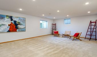 4817 Waller St, Ames, IA 50014