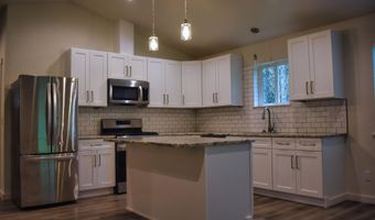389 Hardy Loop, Bonners Ferry, ID 83805