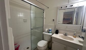 10619 MONTROSE Ave 202, Bethesda, MD 20814