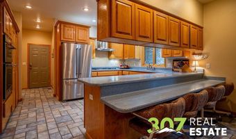 33 Road 3DX, Cody, WY 82414