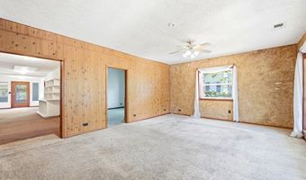 34 7th St, Apalachicola, FL 32320
