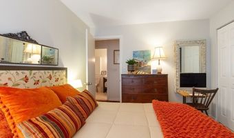 800 Bearses Way 5EC, Barnstable, MA 02601