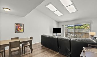 3211 Village 3, Camarillo, CA 93012