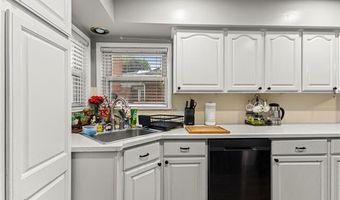 15037 Belmont Ave, Allen Park, MI 48101