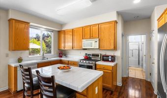 1336 Funston Dr, Santa Rosa, CA 95407