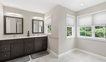 3 Connor Ln, Barrington, RI 02806