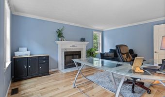 231 Vaughn Hill Rd, Bolton, MA 01740