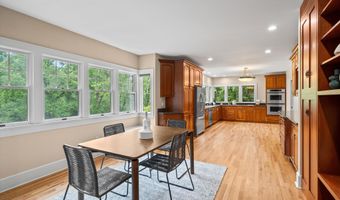 340 Orchard Hills Dr, Ann Arbor, MI 48104