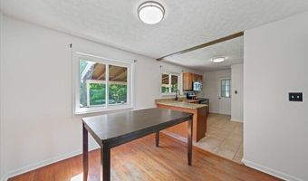 102 Hillcrest Rd, Aurora, IN 47001