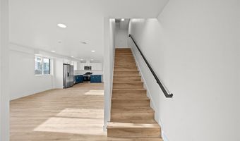 300 E 25th, Los Angeles, CA 90011