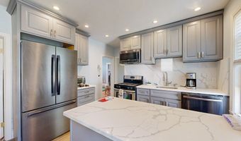 14 Bayard St, Boston, MA 02134