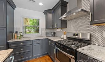 2933 Hilliard Dr, Charlotte, NC 28205