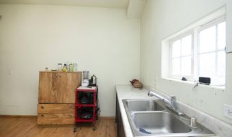 517 E Reinken Ave, Belen, NM 87002