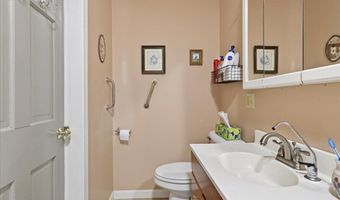 58 Bicknell Rd, Belmont, ME 04952