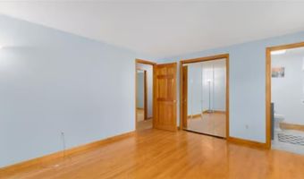 22 Glenwood Dr, Coventry, RI 02816