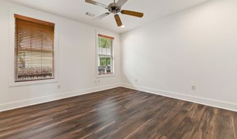 210 Seal Ave, Biloxi, MS 39530