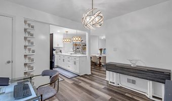 258 Clubhouse Dr, Middletown, NJ 07748