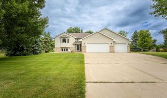 1316 Armstrong Rd NW, Alexandria, MN 56308