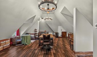 82 W 34TH St, Bayonne, NJ 07002