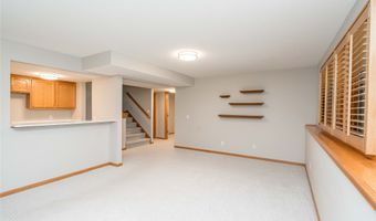 1212 NW Rolling Rock Rd, Ankeny, IA 50023