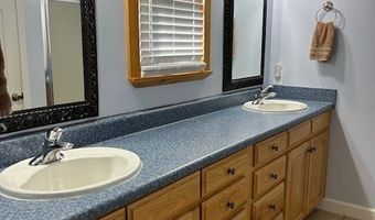 2807 Briarwood Rd, Abbeville, GA 31001