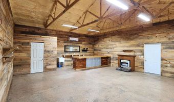 17529 St Highway U, Ava, MO 65608