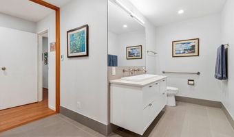 8004 PARK OVERLOOK Dr, Bethesda, MD 20817
