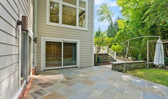3100 N MONROE St, Arlington, VA 22207