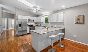 1132 BAY RIDGE Rd, Annapolis, MD 21403