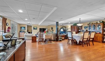 102 Woodland, Anna, IL 62906