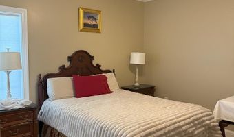 228 Zoarbella Dr, Baxley, GA 31513