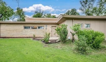 5401 E 40th St N, Bel Aire, KS 67220