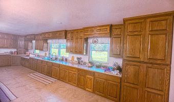 1860 Pencil Factory Rd, Big Sandy, TN 38221