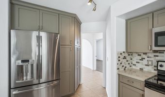 444 S MEADOWS Dr, Chandler, AZ 85224
