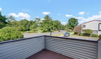 293 Cottonwood Rd 293, Newington, CT 06111