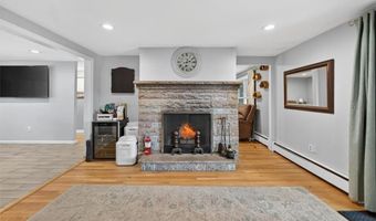 165 Salem Ave, Cranston, RI 02920