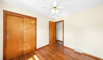 982 W Garfield Rd, Aurora, OH 44202