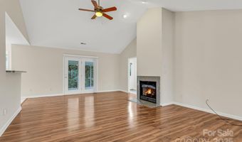 41 Sunview Cir, Arden, NC 28704