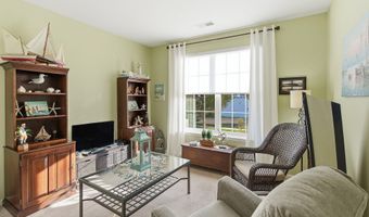 16 Raccoon Ln, Barnegat, NJ 08005