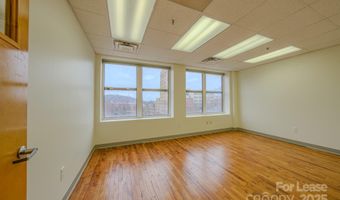 124 College Street Unit 3Rd Floor 3Rd Floor, Asheville, NC 28801