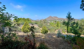 32401 Barber Rd, Agua Dulce, CA 91390