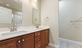 460 Venito Dr, Biloxi, MS 39531