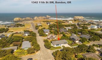 1342 11TH St, Bandon, OR 97411